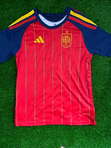 Camisa da Espanha ? 25/26 M