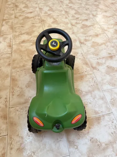 Carrinho sem pedal estilo trator 