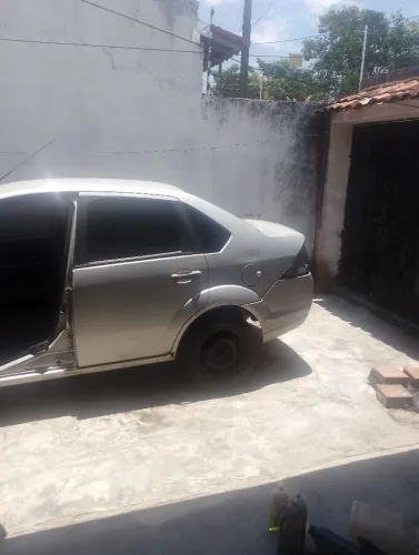 Ford Fiesta Sed. 1.6 8V Flex 4P 2012