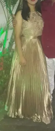 Vestido de festa dourado