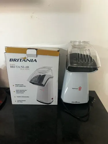 Vendo pipoqueira nova na caixa nunca usada 
