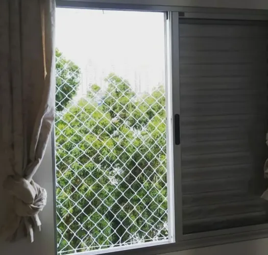 Tela de proteção para janelas e sacadas