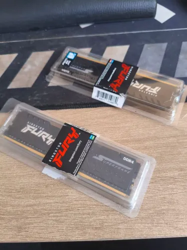 Memória RAM Kingston Fury 8G DDR 4 3200 MHz