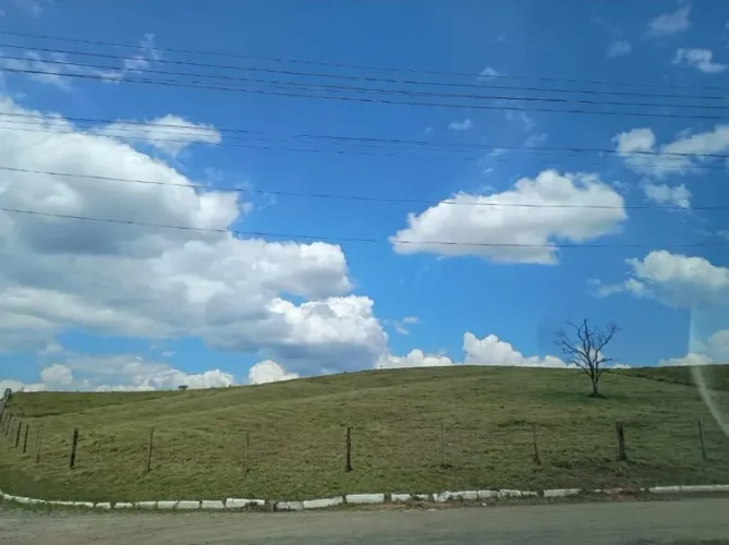 Terreno esquina no Valle dos Reis em Penedo RJ