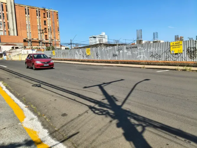 Terreno com 8.000m² em Centro - Bauru - SP já com fundação construída