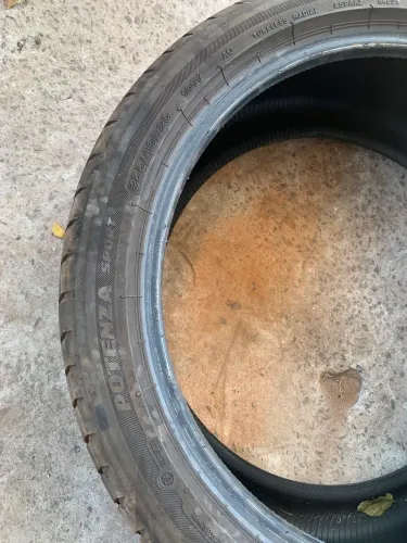 Pneu 255/40 R20