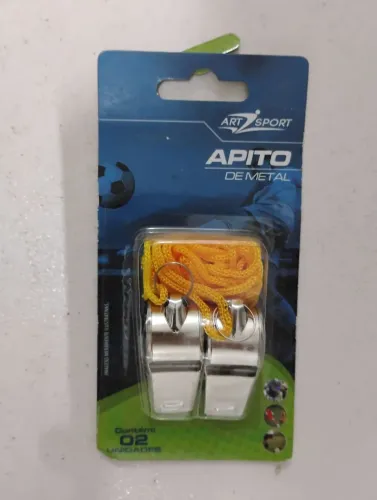Apito de metal