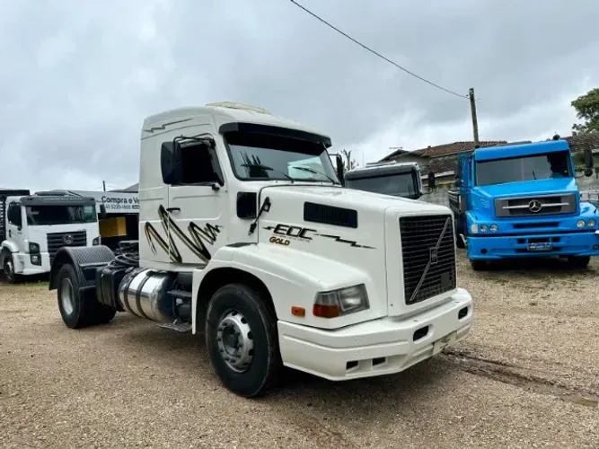 VOLVO NL12 360 GOLD 4X2 COM BOMBA INJETORA