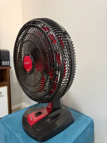 Ventilador Polishop 140W Vermelho e Preto