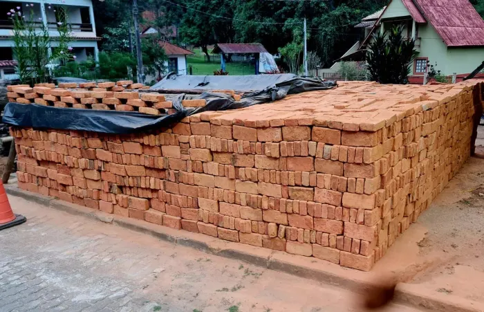 Tijolos centenários para construção e projetos de arquitetura com requinte e qualidade