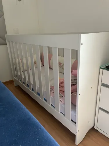 Berço com colchão novo