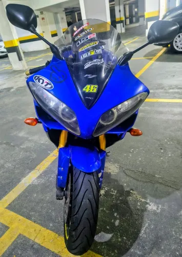 Yamaha YZF R1