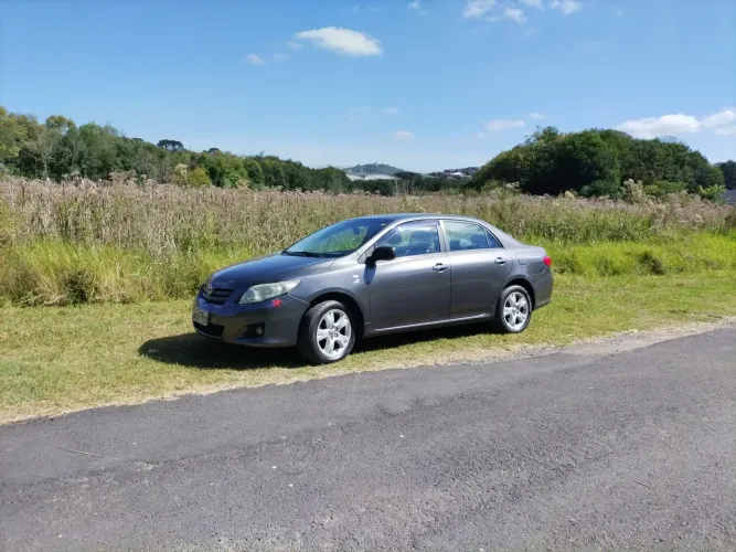 Toyota Corolla GLI 1.8 Flex 16V Aut. 2011