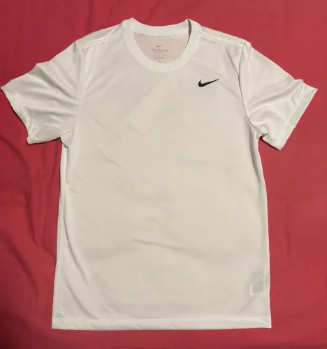 Camiseta Nike Dri-FIT Branca Masculina