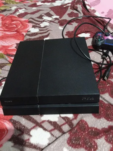 Ps4 semi novo
