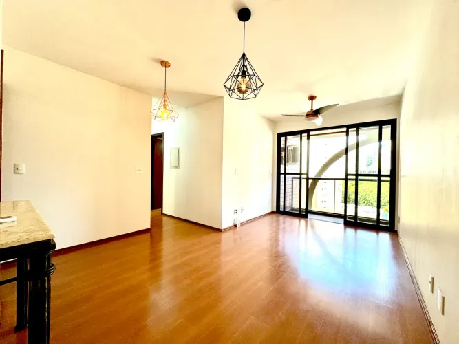 Apartamento para alugar com 2 quartos, 70 m² - Mansões Santo Antônio