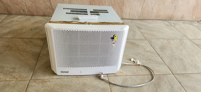 Ar condicionado Consul digital 7500 btus seminovo.