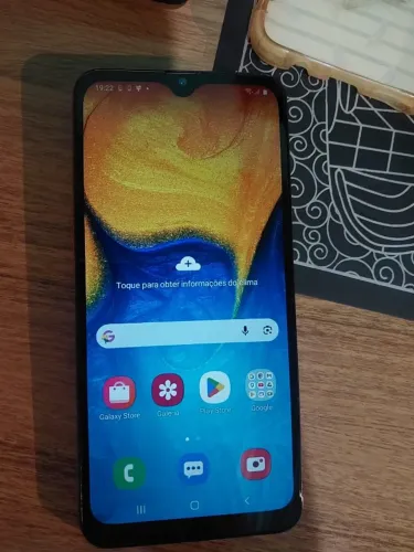 Samsung A20