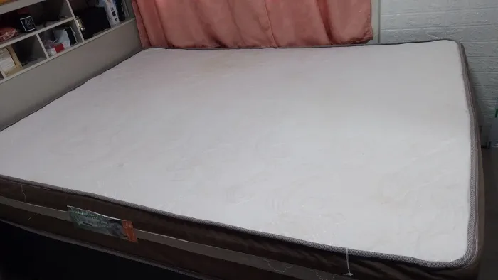 Cama box com base