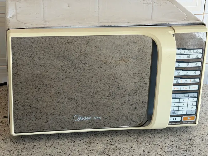 Vendo micro ondas midea