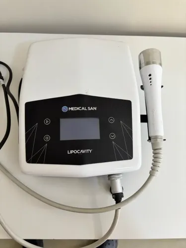 Vendo máquina de uktracavitacao e ondas de choque