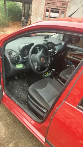 Fiat Uno Attractive 1.0 EVO Fire Flex 8V 5P 2015