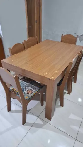 Mesa 6 cadeiras