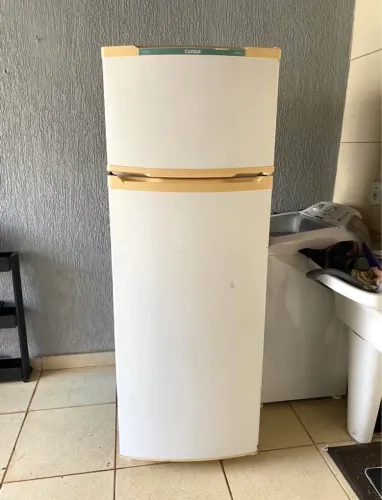 Vendo geladeira cônsul usada (retirada)
