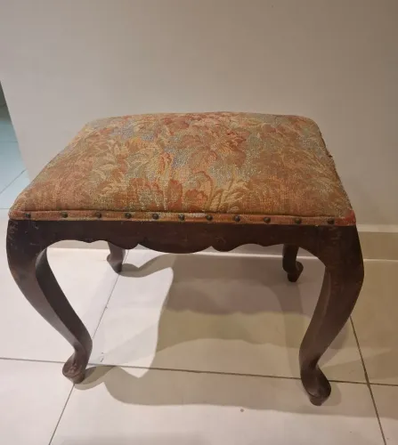 Banqueta antiga