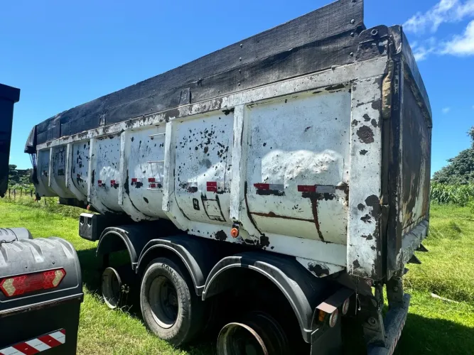 Carreta basculante caçamba LS