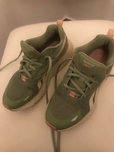 Tênis Reebok verde àgua - Tam 35