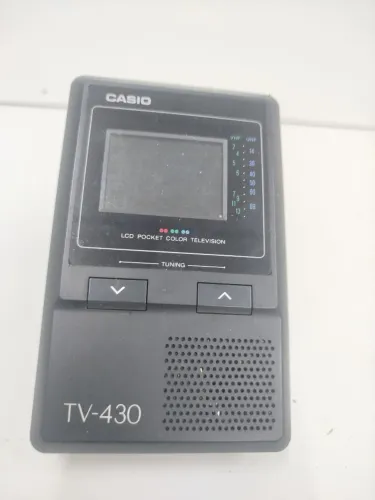 Casio TV-430, uma mini televisão portátil de bolso (sem garantia)