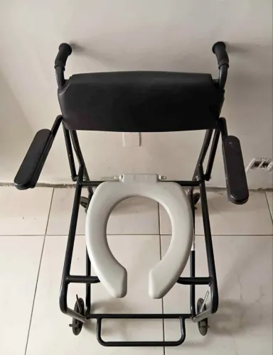 Vendo cadeira de banho 