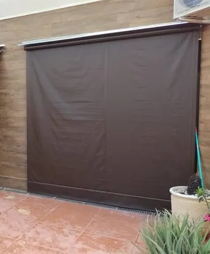 Vendo toldo retrátil usado