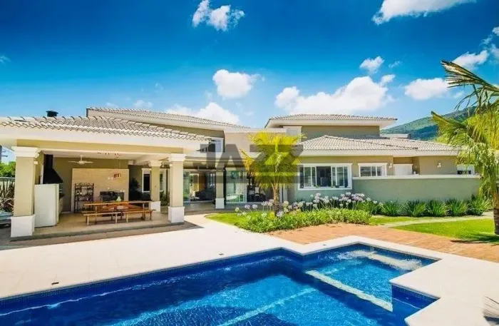 Casa em Condomínio Flamboyant à Venda em Atibaia