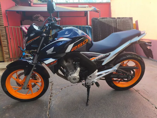 CB Twister