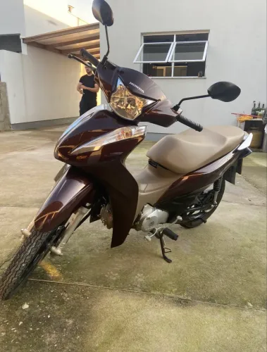 BIZ 2022 125 MARROM 8MILKM