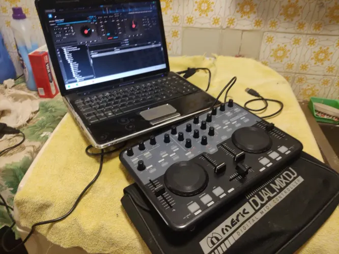 SETUP DJ - NOTEBOOK+CONTROLADORA NOVÍSSIMOS