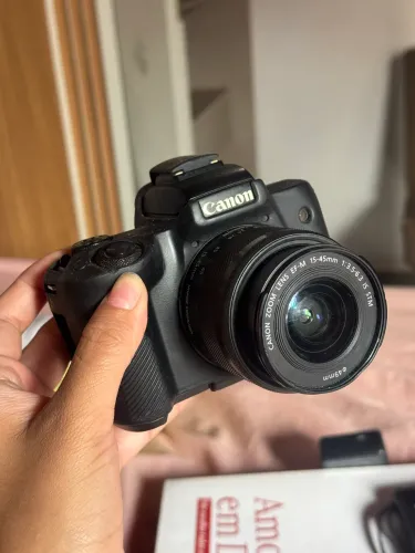 Cânon M50