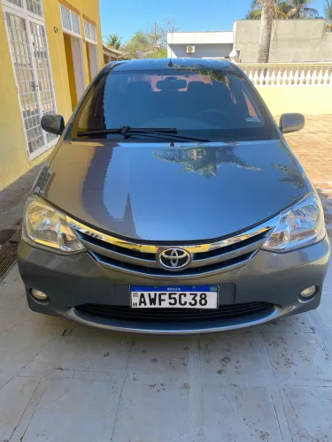 Toyota Etios XLS Sedan 1.5 Flex 16V 4P Mec. 2013