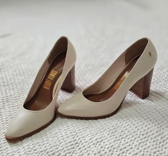 Scarpin branco Santa Lolla