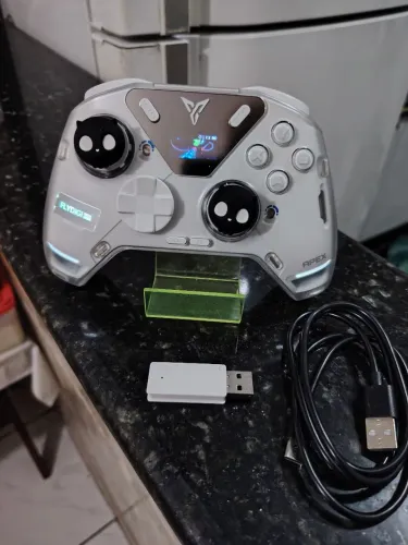 Controle Flydigi Apex 4