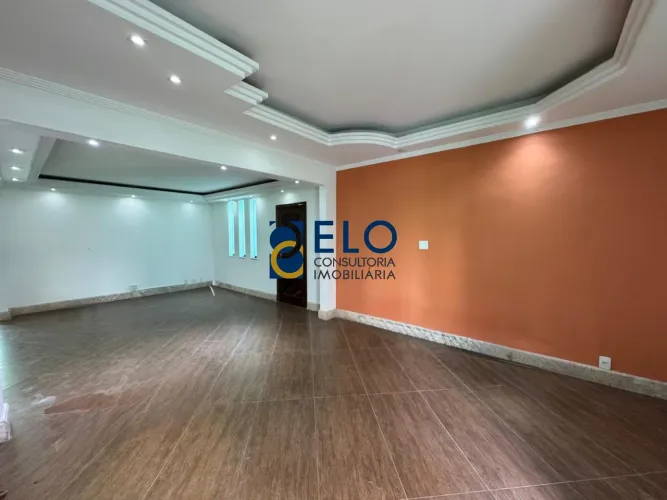R$ 30 mil + IPTU. Imperdível Casa Comercial de Luxo em Santos-SP, Bairro Aparecida: 4 Quar