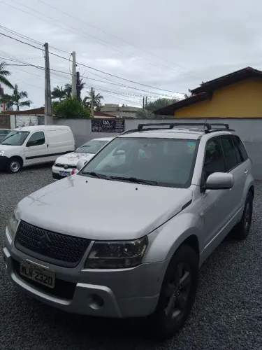 Suzuki Grand Vitara 2.0 16V 4x2/4x4 5P Mec. 2011