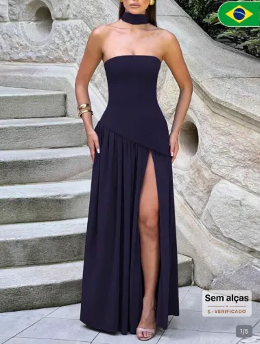 Vestido elegante com fenda