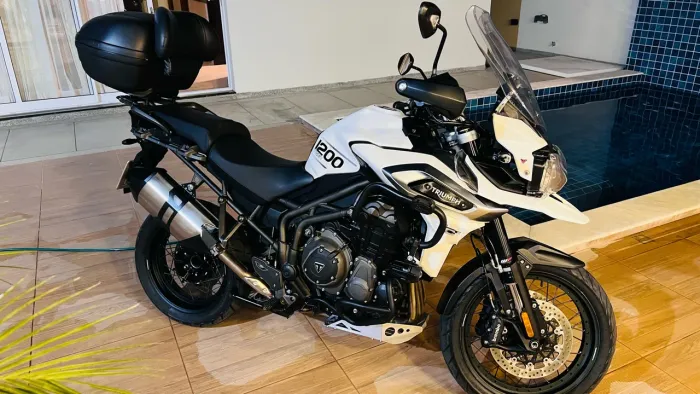 Tiger 1200 em estado de zero