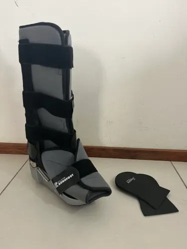 Bota imobilizadora robofoot com kit Aquiles