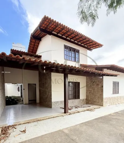 Casa para Venda em Macaé, Gloria, 4 dormitórios, 1 suíte, 3 banheiros, 5 vagas