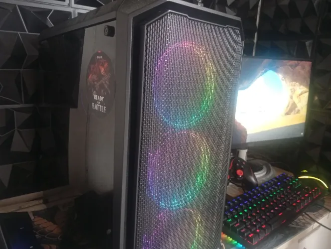 PC GAMER i5 3570K RX 550 16GB SSD 240GB HD 500GB FONTE 500W RODANDO LOL CS GTA V 1080p