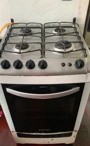 Fogão Eletrolux 149,00 Usadinho